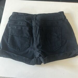 Light black So favorite midi shorts